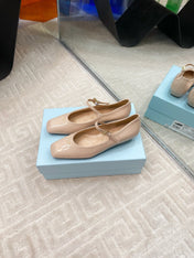 MARY JANE FLATS SQUARE TOE IN BEIGE PATENT SHEEPSKIN