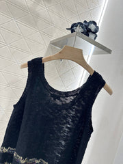 CHANEL SLEEVELESS TOP 272290