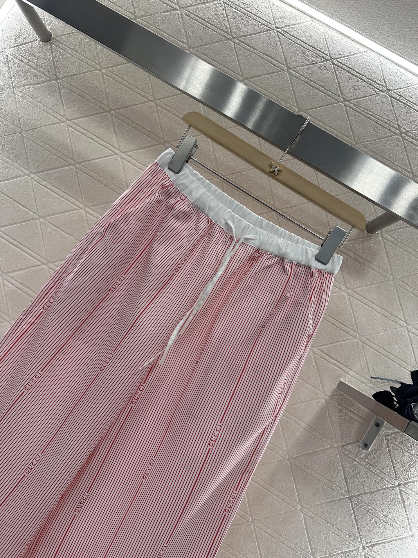 GUCCI STRIPED WIDE-LEG PANTS 276518