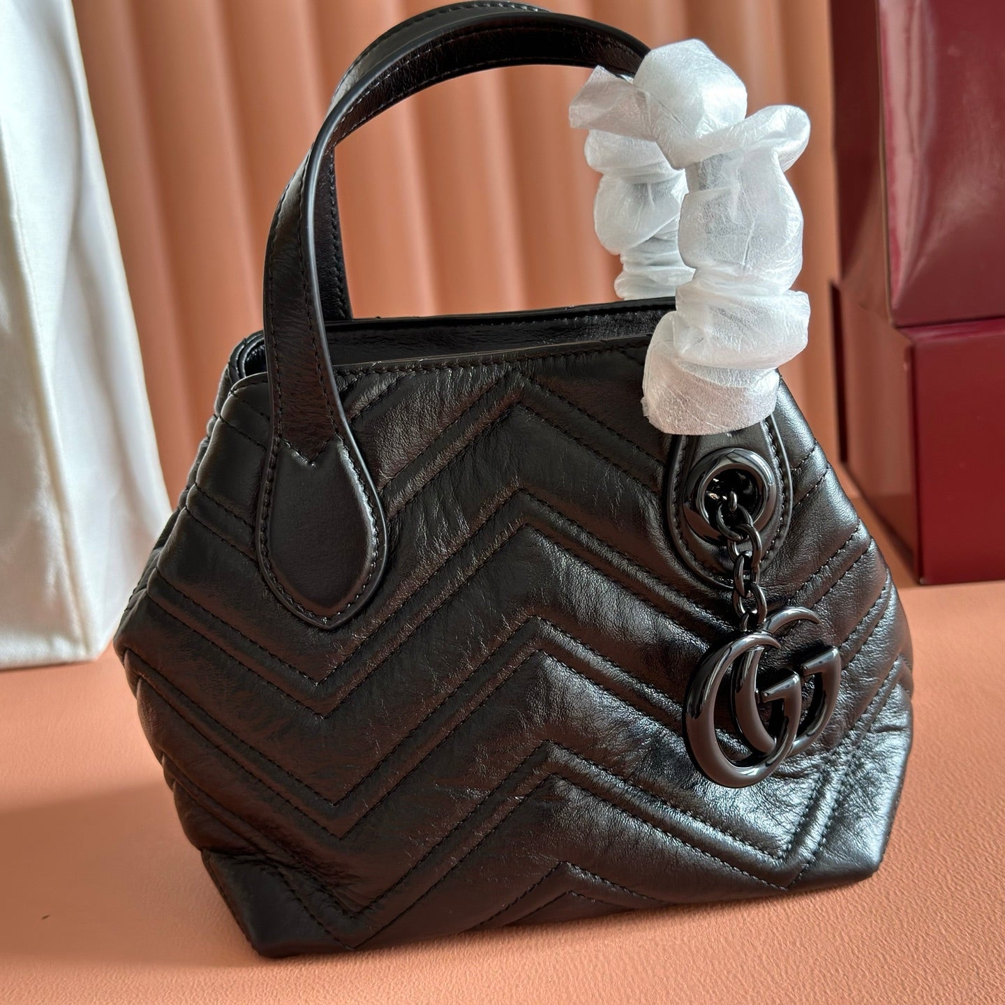 GUCCI 26S GG MARMONT TOTE BAG 17 IN BLACK CALFSKIN