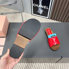 SLIPPERS IN RED GLOSSY CALFSKIN WITH SKY HALF-FOOT SOCKS