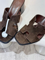 HM 26S HELIA SANDAL 70MM IN DARK BROWN SUEDE