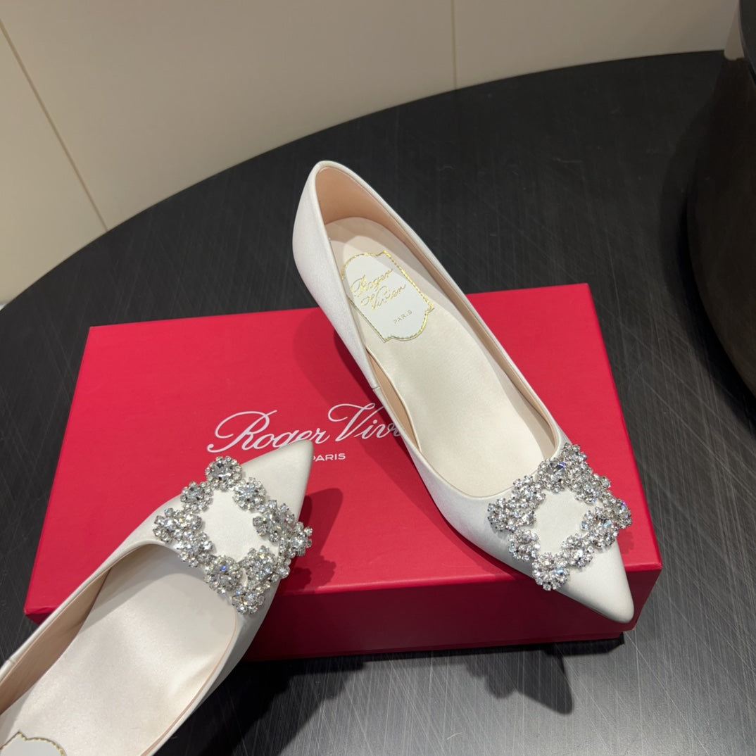 ROGER VIVIER 25S POINTED TOE HIGH HEELS 70MM IN IVORY SILK EMBELLISHED CRYSTALS