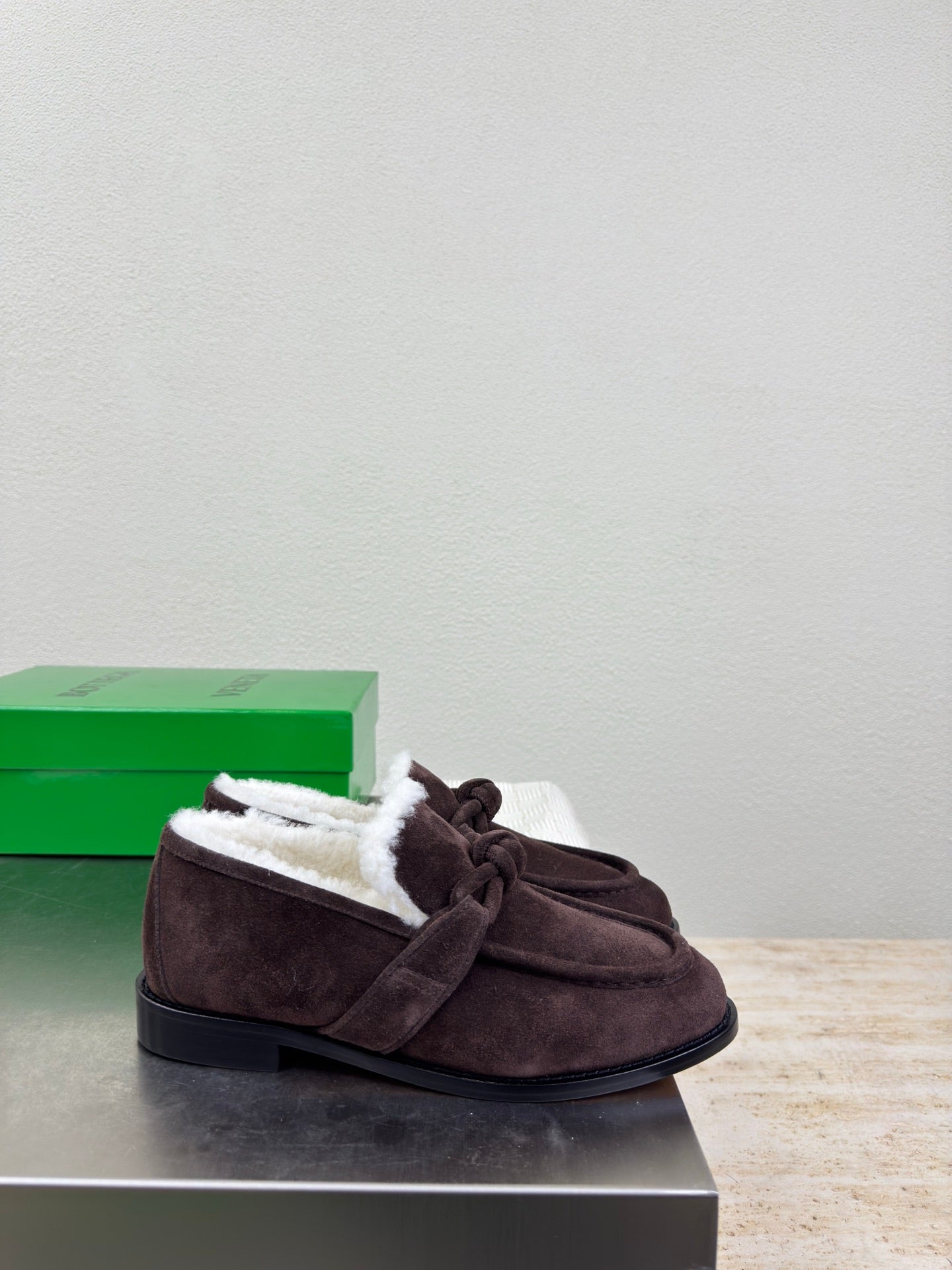 BOTTEGA VENETA 26S LOAFERS IN DARK BROWN SUEDE AND WHITE WOOL