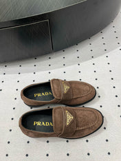 TRIANGLE LOGO LOAFER IN WOOD BROWN SUEDE