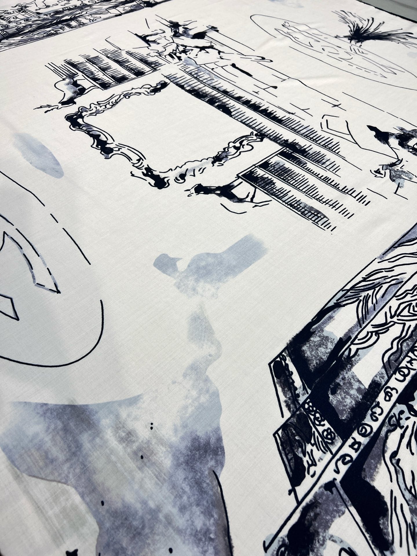 CHANEL 25S SCARF 135 IN CASHMERE SILK 737230