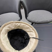 KNITTED BUCKET HAT IN CREAM BEIGE COTTON AND LAMB FUR 420924