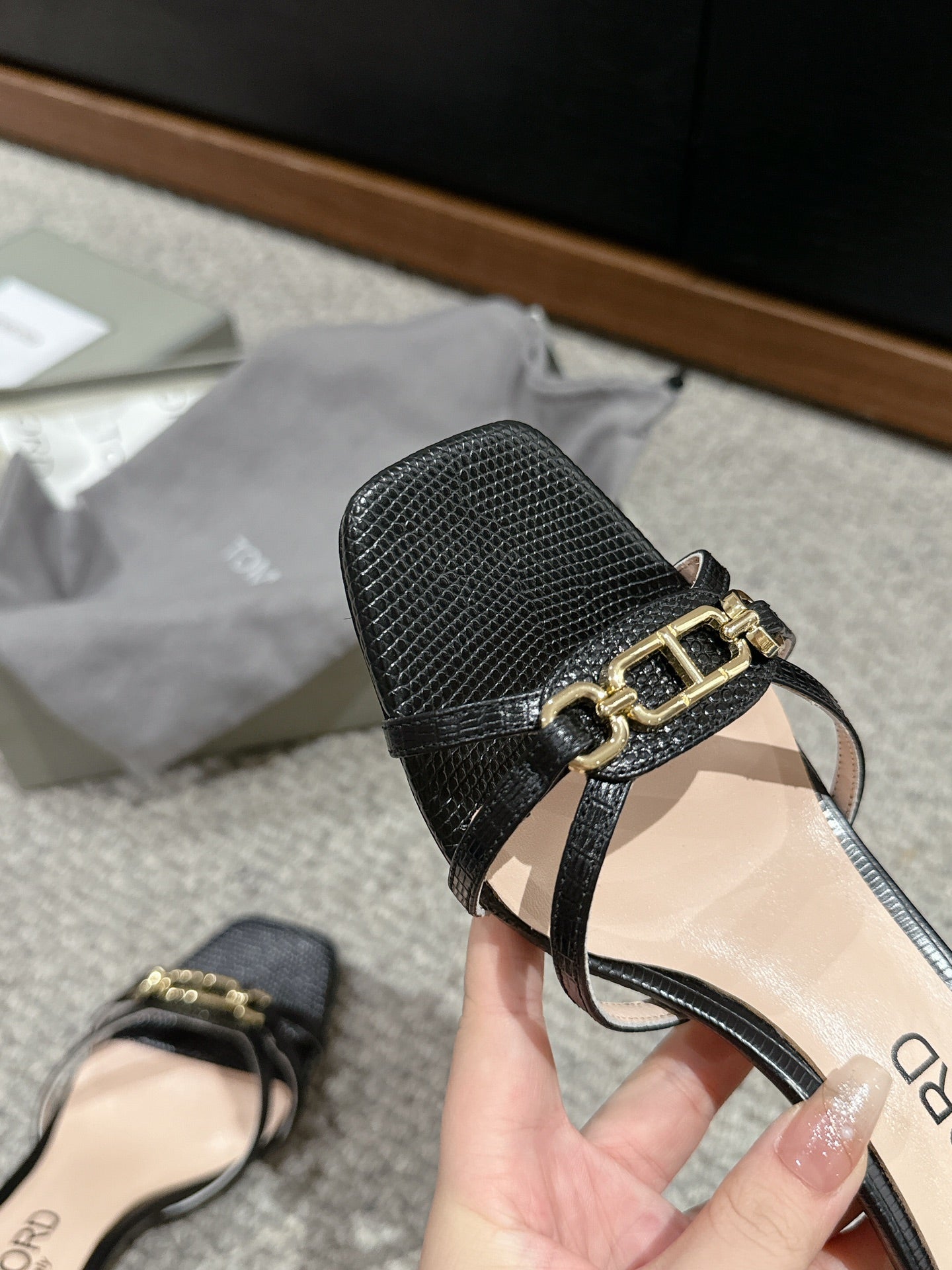 WHITNEY HIGH 6 CM MULE IN BLACK CROCODILE LEATHER