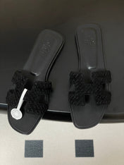 HM 25S ORAN SANDAL IN BLACK SUEDE AND LAMBSKIN