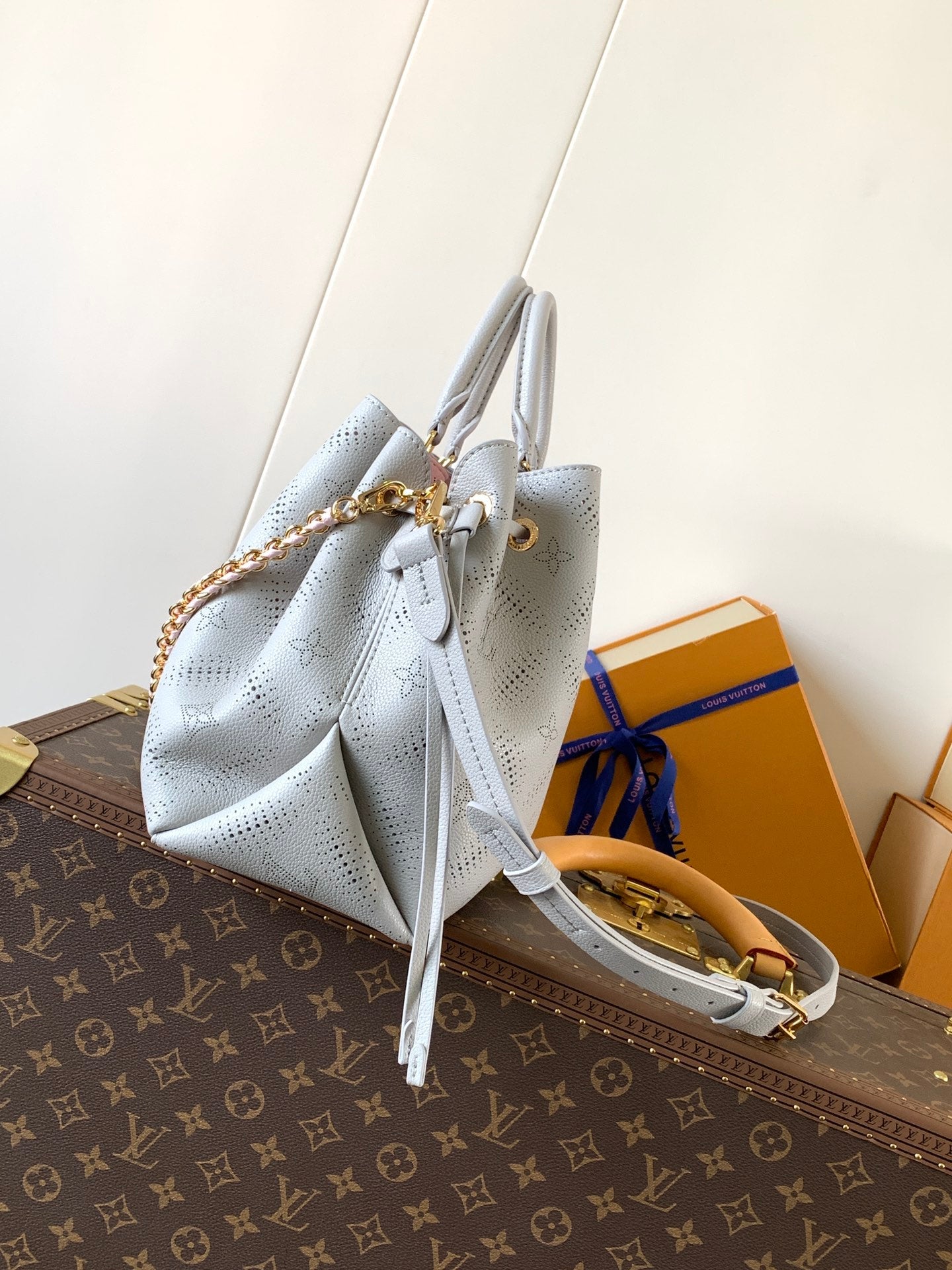 LV 25S BELLA TOTE BAG 32 IN PINK GREY PERFORATED MAHINA CALFSKIN