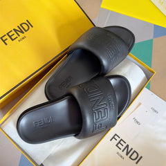 FENDI ROMA SLIDES IN BLACK  FUSSBETT LAMBSKIN