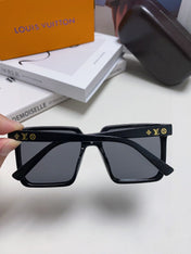 SQUARE SUNGLASS 581370 IN BLACK ACETATE