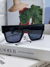 RUNWAY SQUARE SUNGLASSES 513010 IN BLACK ACETATE