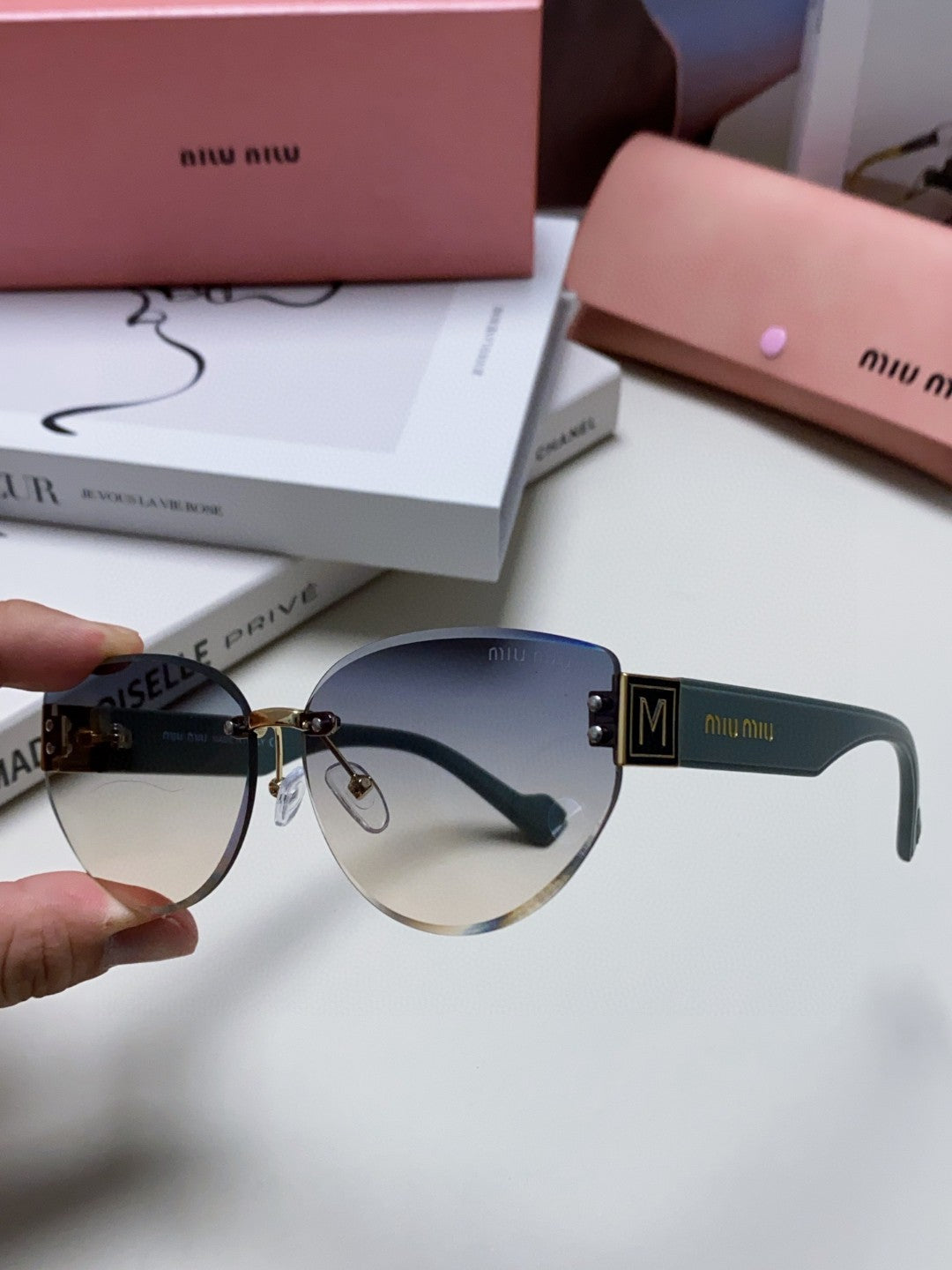 LOGO SUNGLASSES 513012 IN BLUE ACETATE