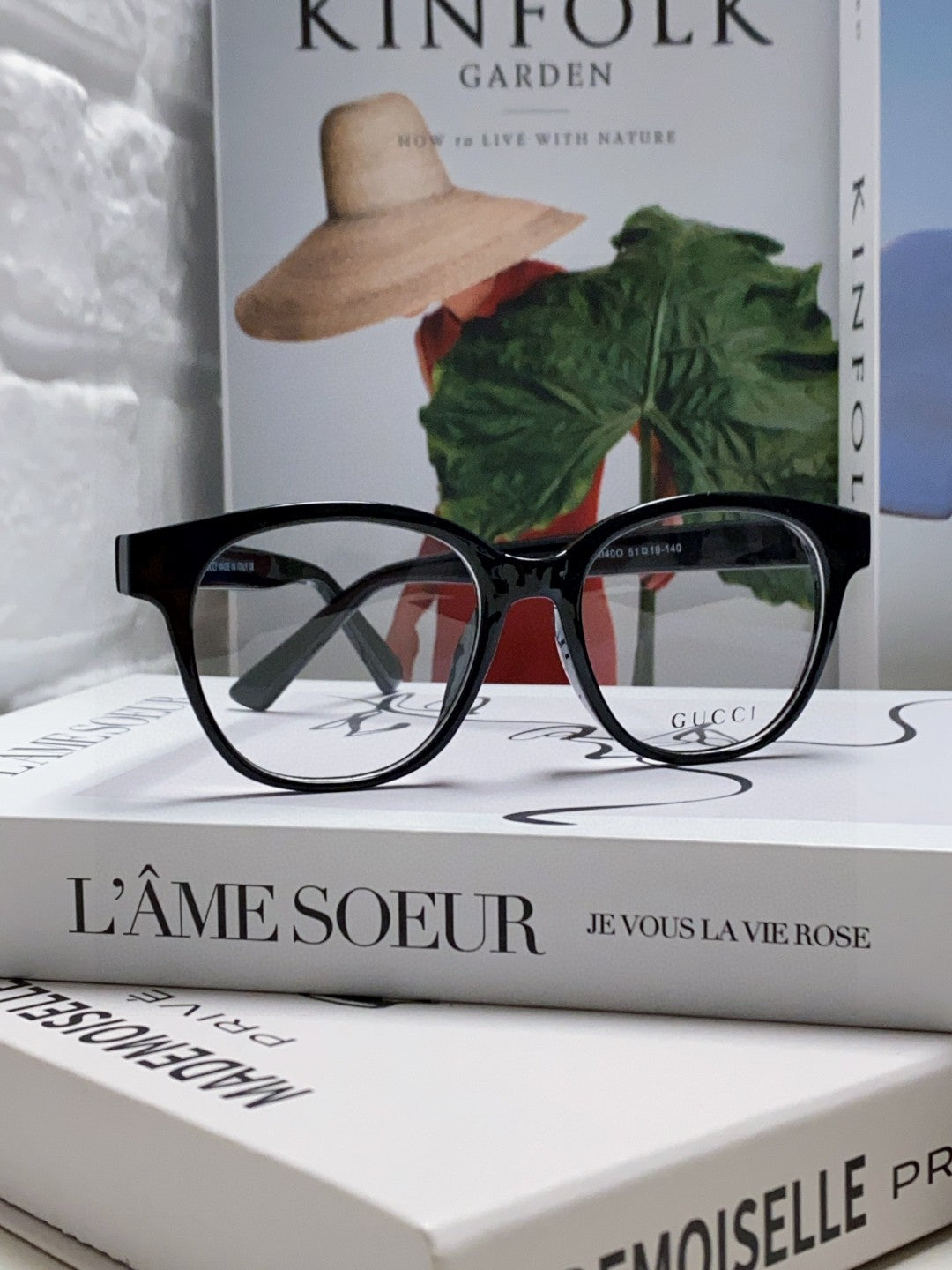 BUTTERFLY FRAME SUNGLASSES 570220 IN ACETATE