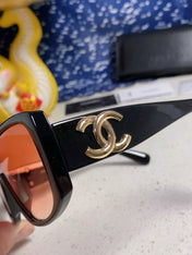 SQUARE SUNGLASSES CH5495 IN BLACK ACETATE ORANGE SMOKE LENSES