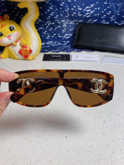 SQUARE SUNGLASSES CH5495 IN HAVANA ACETATE BROWN LENSES