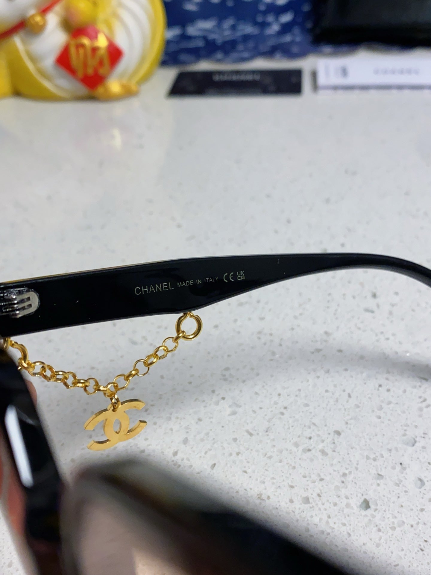 SQUARE SUNGLASSES 641807 IN BLACK ACETATE LIGHT BROWN LENSES