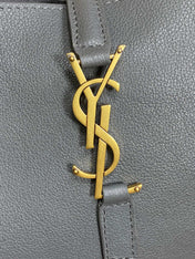 LE 5 À 7 SMALL SUPPLE 22 IN NEPAL BLUE CALFSKIN GOLD BUCKLE