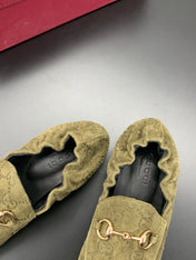 GUCCI 26S LOAFERS IN MOSS GREEN SUEDE WITH GOLD HARDWARE