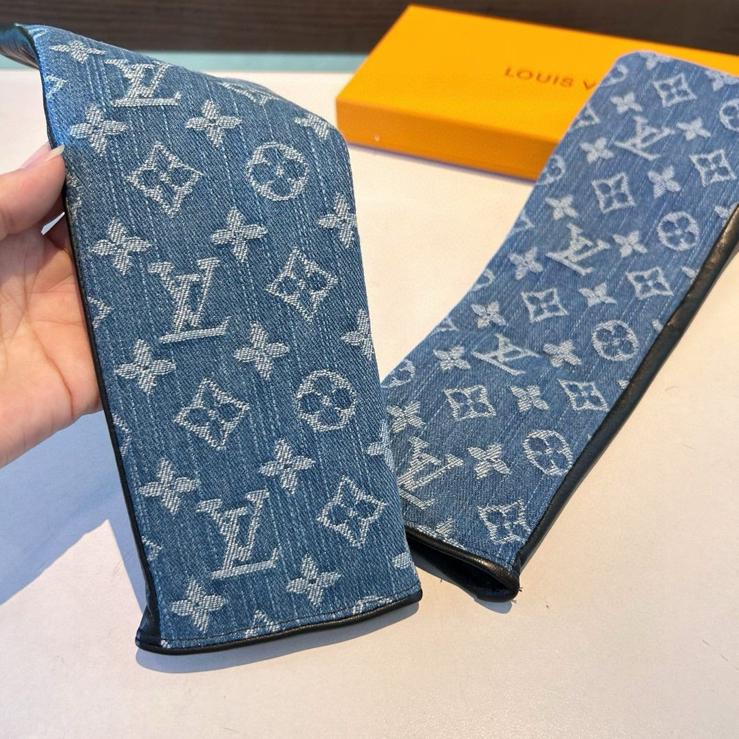 FINGERLESS LONG GLOVES IN AZURE BLUE MONOGRAM DENIM AND BLACK LAMBSKIN