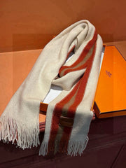 GUCCI 25S SCARF 180 IN CASHMERE 711250