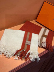 GUCCI 25S SCARF 180 IN CASHMERE 711251