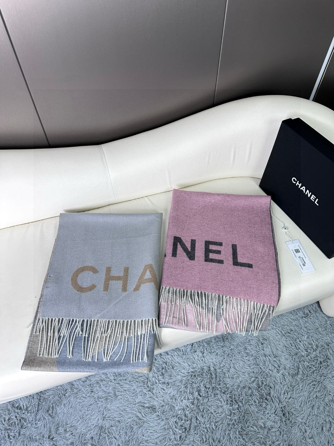 CHANEL 25S SCARF 180 IN CASHMERE 724826