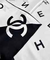 CHANEL 25S SCARF 90 IN SILK 991884