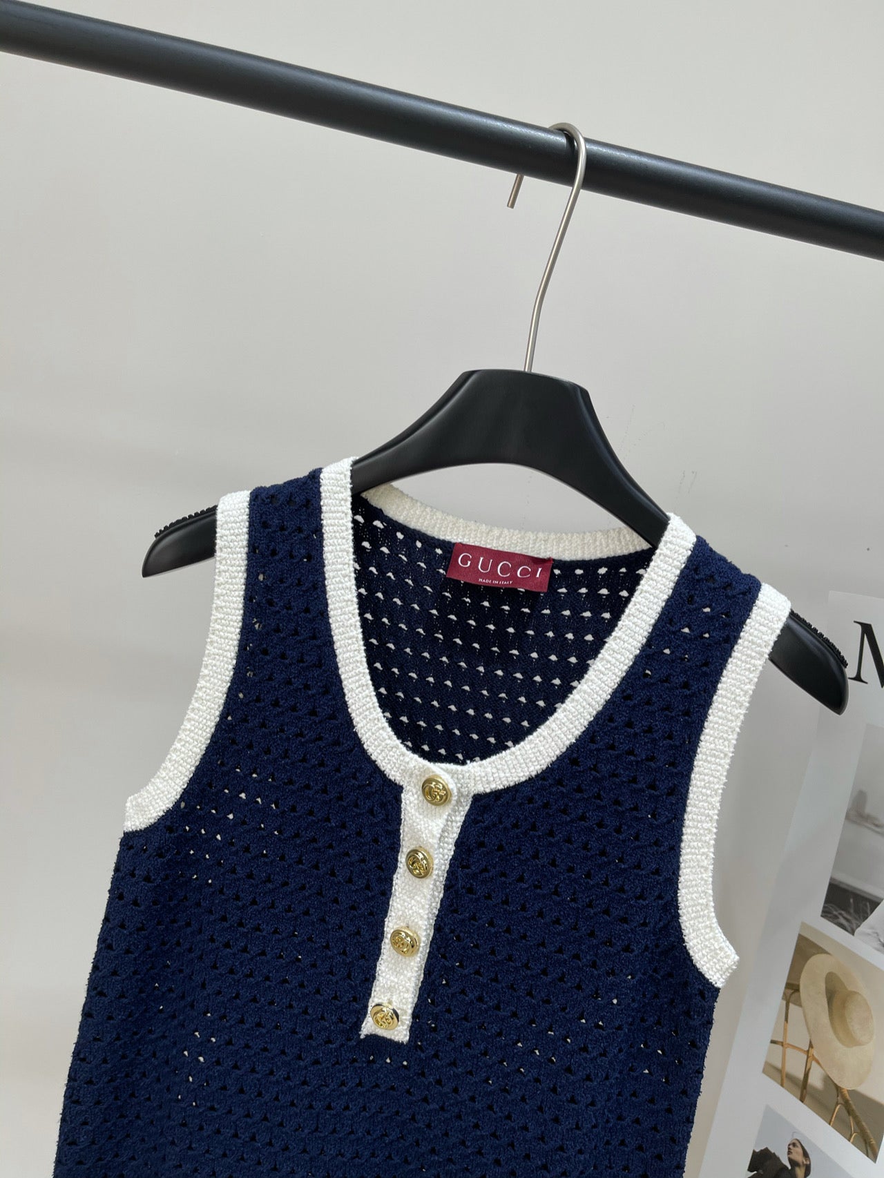 GUCCI PULLOVER KNIT DRESS WITH CUT-OUT DESIGN 276061