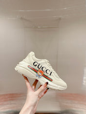 GG RHYTON TRAINER WHITE CALFSKIN WITH BEAR MOTIF