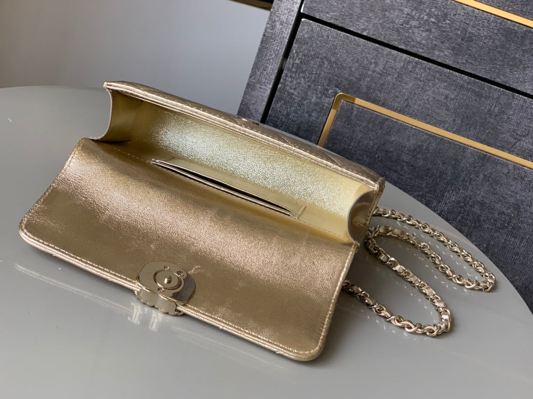 CHANEL 25S KELLY BAG 18 IN GOLD METALLIC LAMBSKIN WITH GOLD HARDWARE