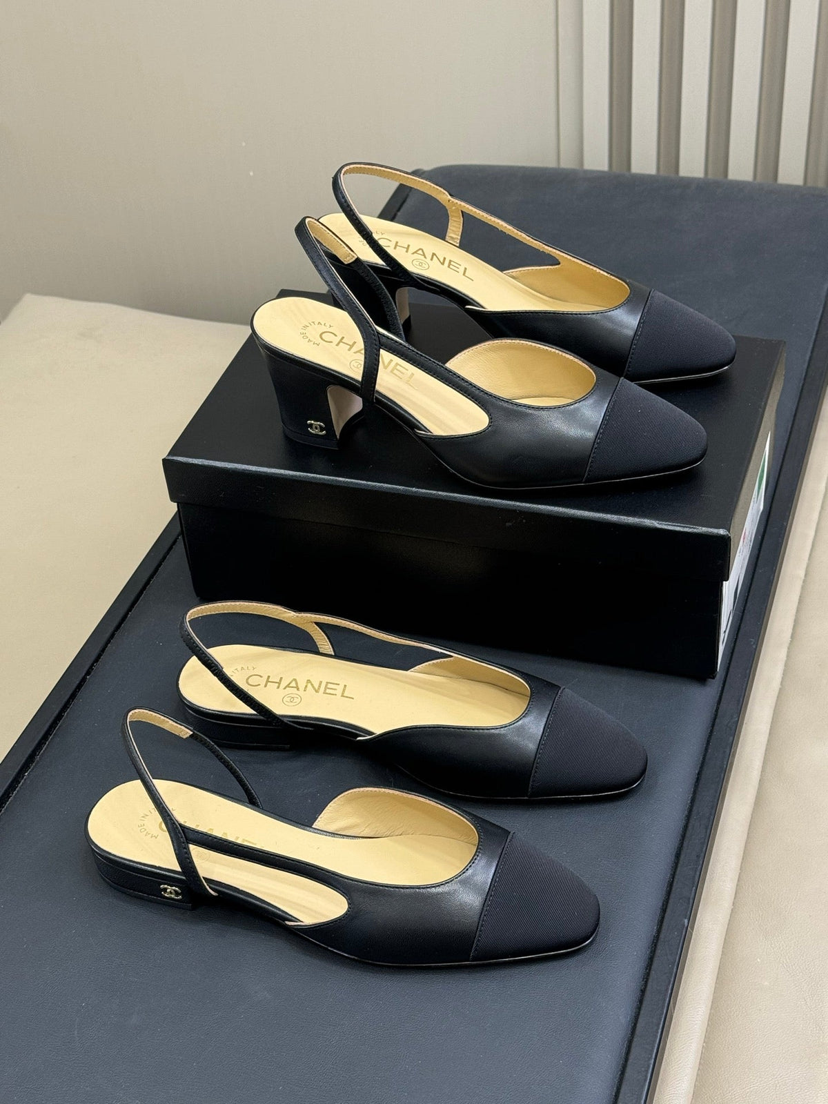 CC CLASSIC SLINGBACK BLACK BEIGE GOATSKIN BLACK GROSGRAIN