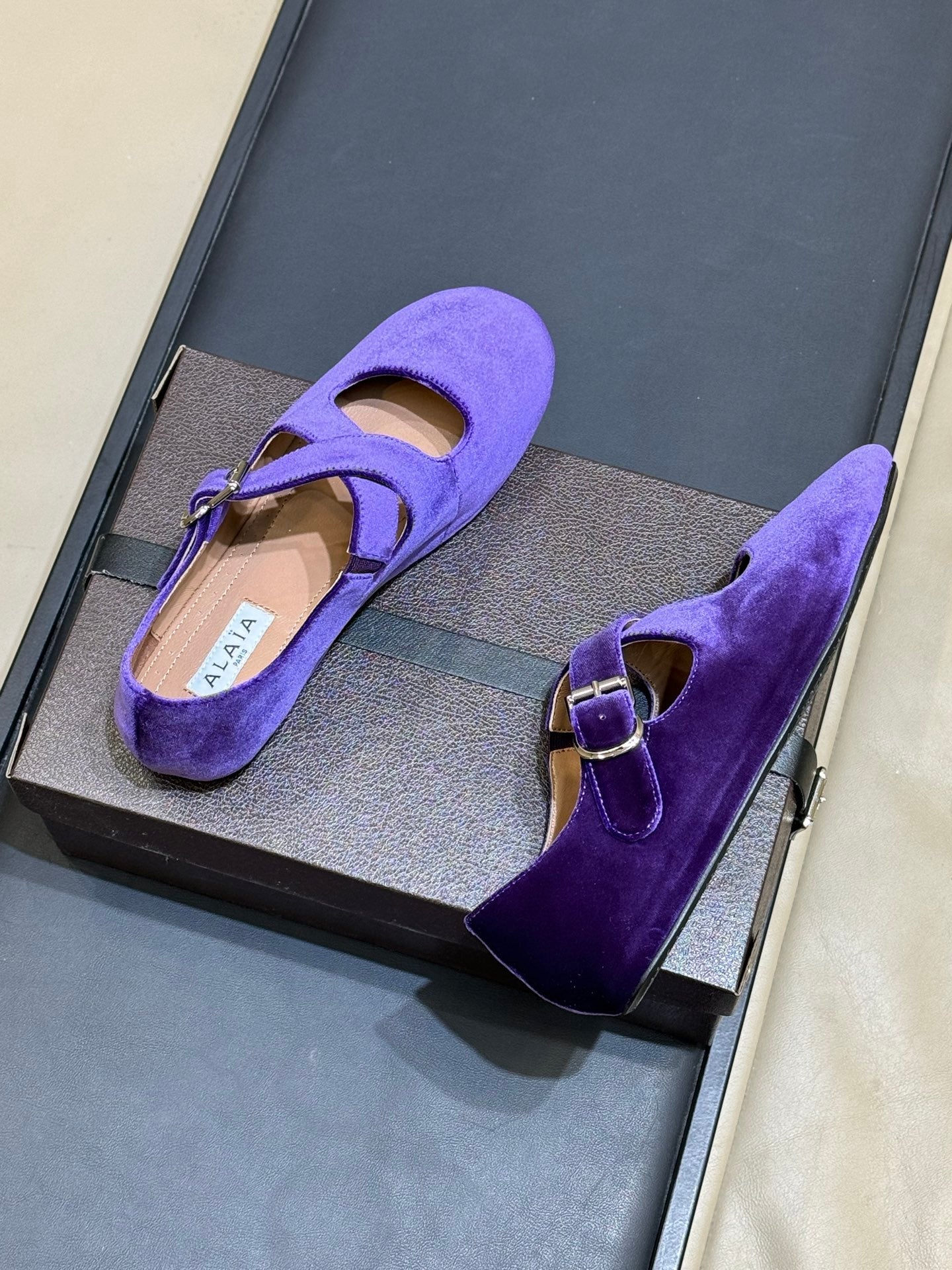 ALAIA 26S MARY JANE BALLET FLATS IN DARK PURPLE VELVET