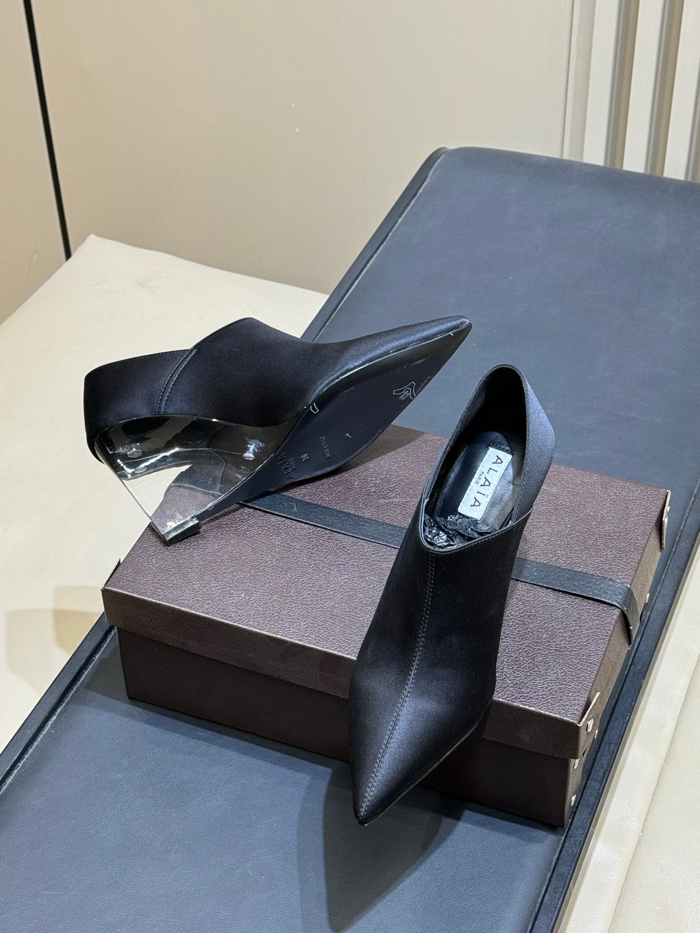 ALAIA 26S TRANSPARENT HIGH HEELS IN BLACK SATIN