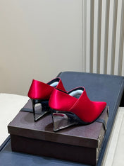 ALAIA 26S TRANSPARENT HIGH HEELS IN RED SATIN