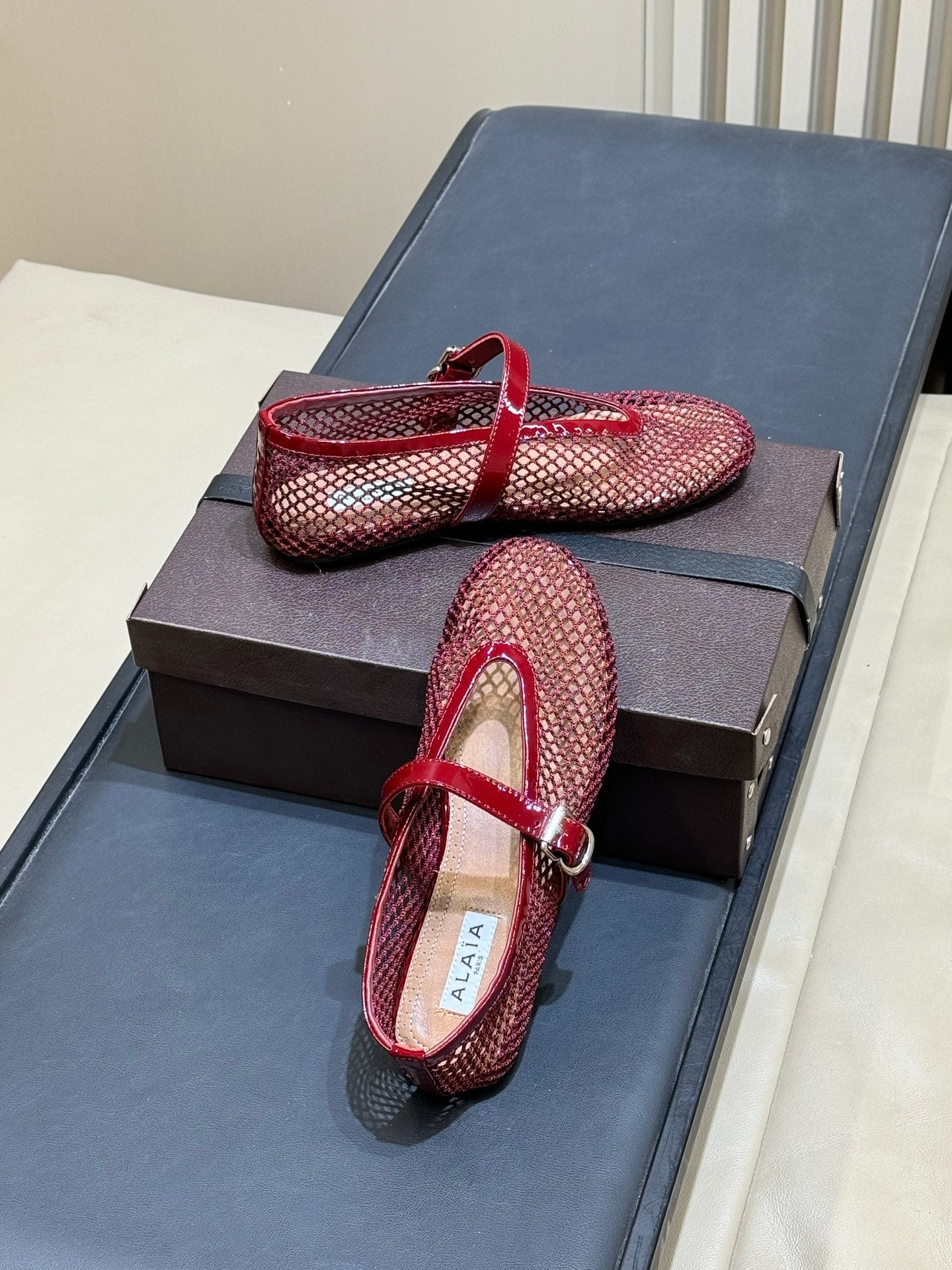 ALAIA 26S MARY JANE BALLET FLATS IN RED MESH AND GLOSSY CALFSKIN