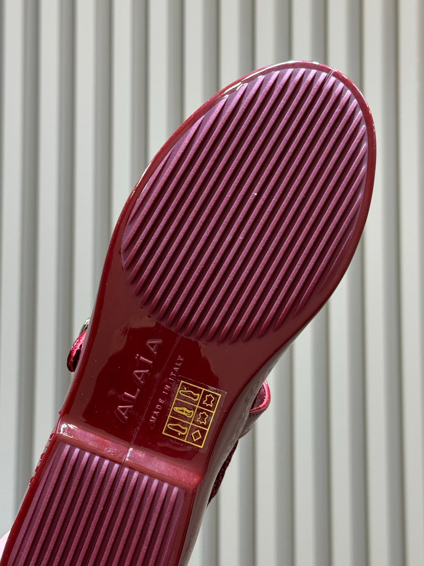 ALAIA 26S MARY JANE BALLET FLATS IN RED MESH AND GLOSSY CALFSKIN