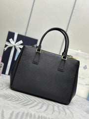 PRADA 25S GALLERIA LARGE BAG 32 IN BLACK CALFSKIN GOLD HARDWRE