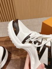 LV ARCHLIGHT SNEAKER IN WHITE CANVAS AND CHOCOLATE BROWN MONOGRAM CALFSKIN