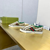 GG TENNIS 1977 TRAINER LIGHT BROWN CANVAS WITH BLACK TRIM