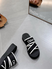 PLATFORM SANDALS IN BLACK MIX WHITE DENSITY KNIT