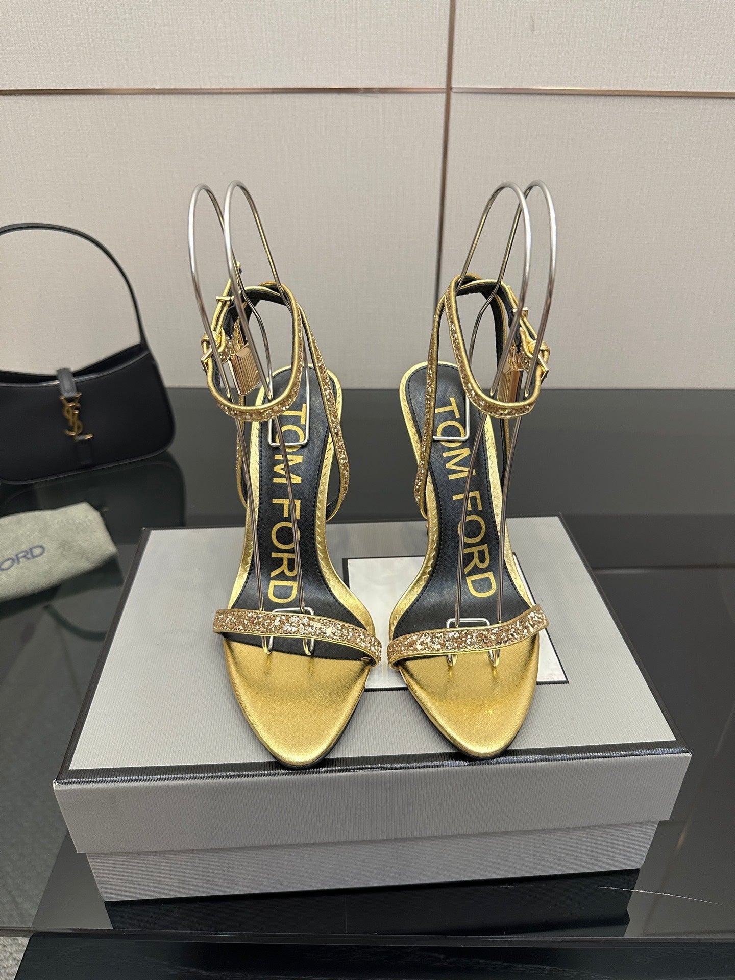 TOM FORD 26S HEELED SANDALS 100 MM IN METALLIC GOLD CALFSKIN