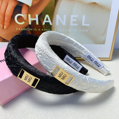 THICK HEADBAND IN BLACK WRINKLED FABRIC 171268