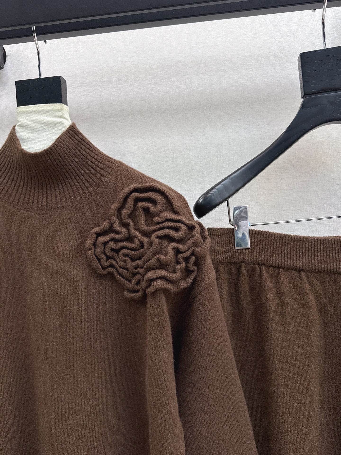 VALENTINO 26S SWEATER AND SKIRT SET STYLE 75