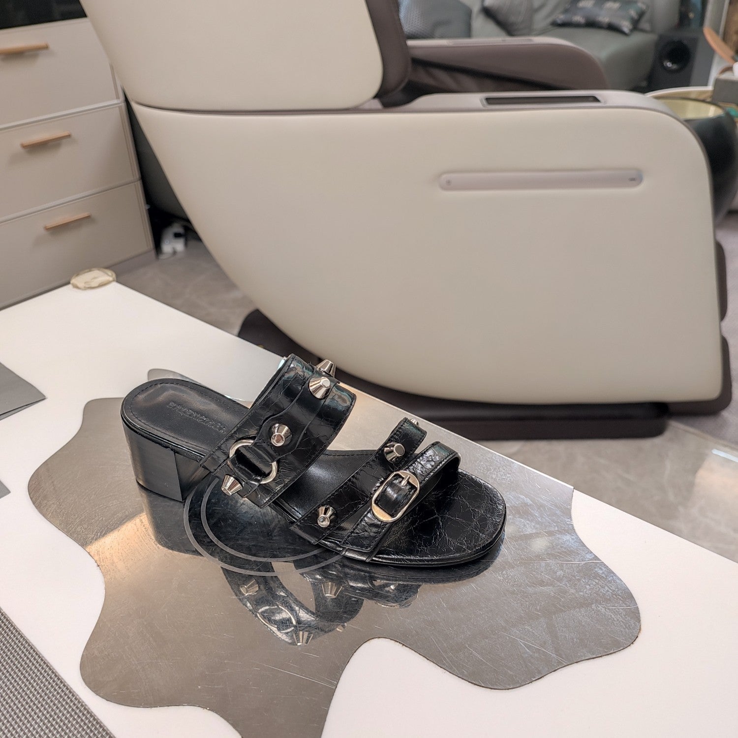 STRAPPY MEDIUM HEELED SANDALS IN BLACK STUDDED WAX-OIL SHEEPSKIN