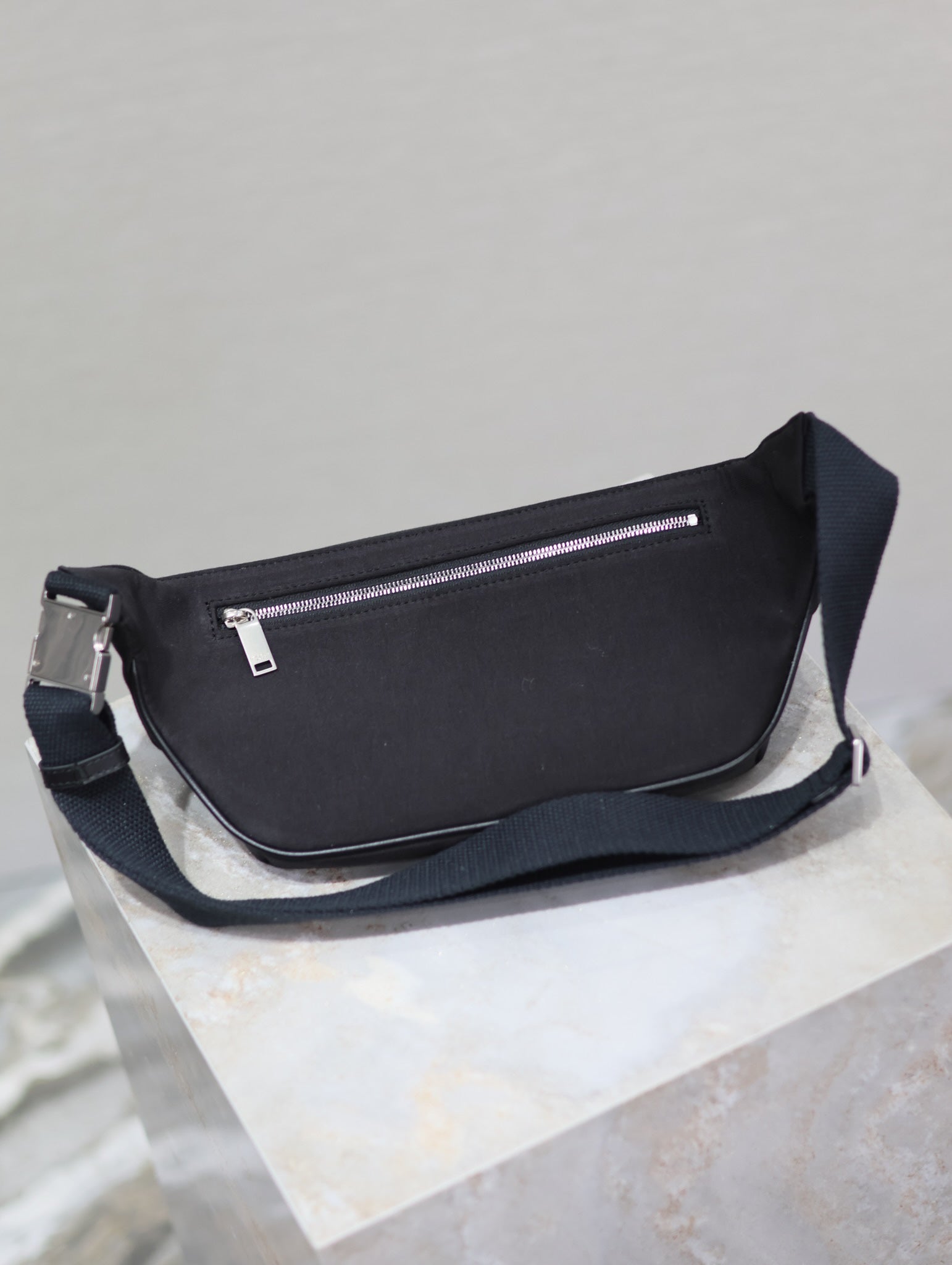 YSL 25S CLASSIC CROSSBODY BAG 26 IN BLACK CANVAS SILVER HARDWARE