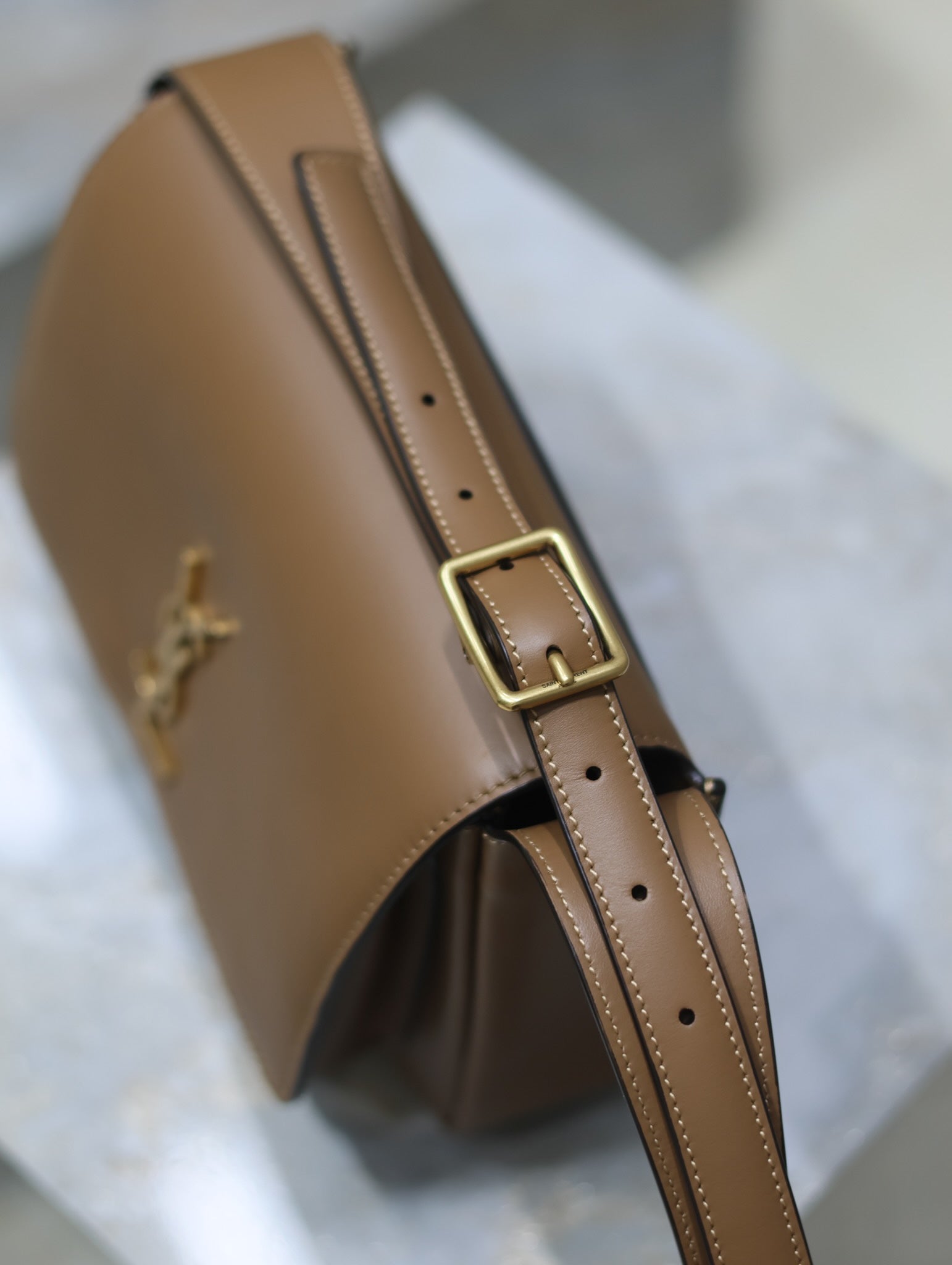 YSL 25S NIKI BABY 22 IN BROWN CALFSKIN GOLD HARDWRE