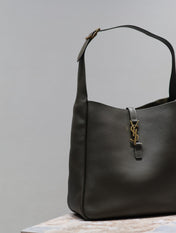 LE 5 À 7 LARGE BAG 31 IN KHAKI GREEN LAMBSKIN