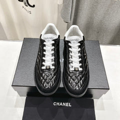 Double C  New Quilted Panda Shoes Black Sheepskin